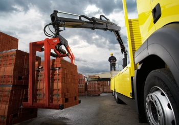 Когда нужен кран-манипулятор?