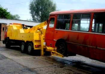 Как осуществляется эвакуация грузовых автомобилей повышенной сложности?