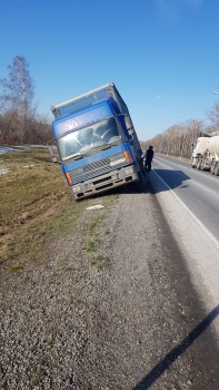 Экстренная помощь водителю грузовика на трассе А-108 